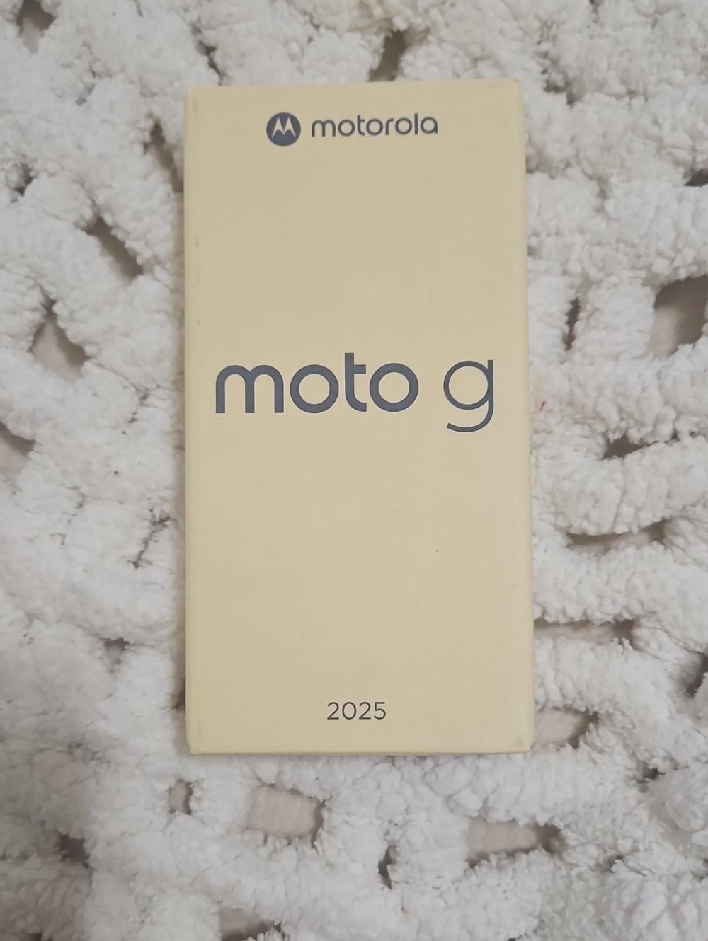 Motorola moto g 2025 Smartphone Box in Forest Gray
